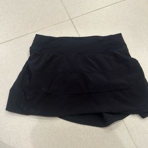 Perfect condition black lululemon pace rival skirt size 2